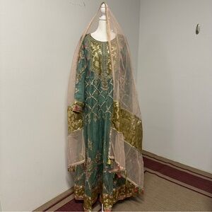 Green and Gold Heavy Embroidered Three Piece Shalwar Kameez Khas Size L